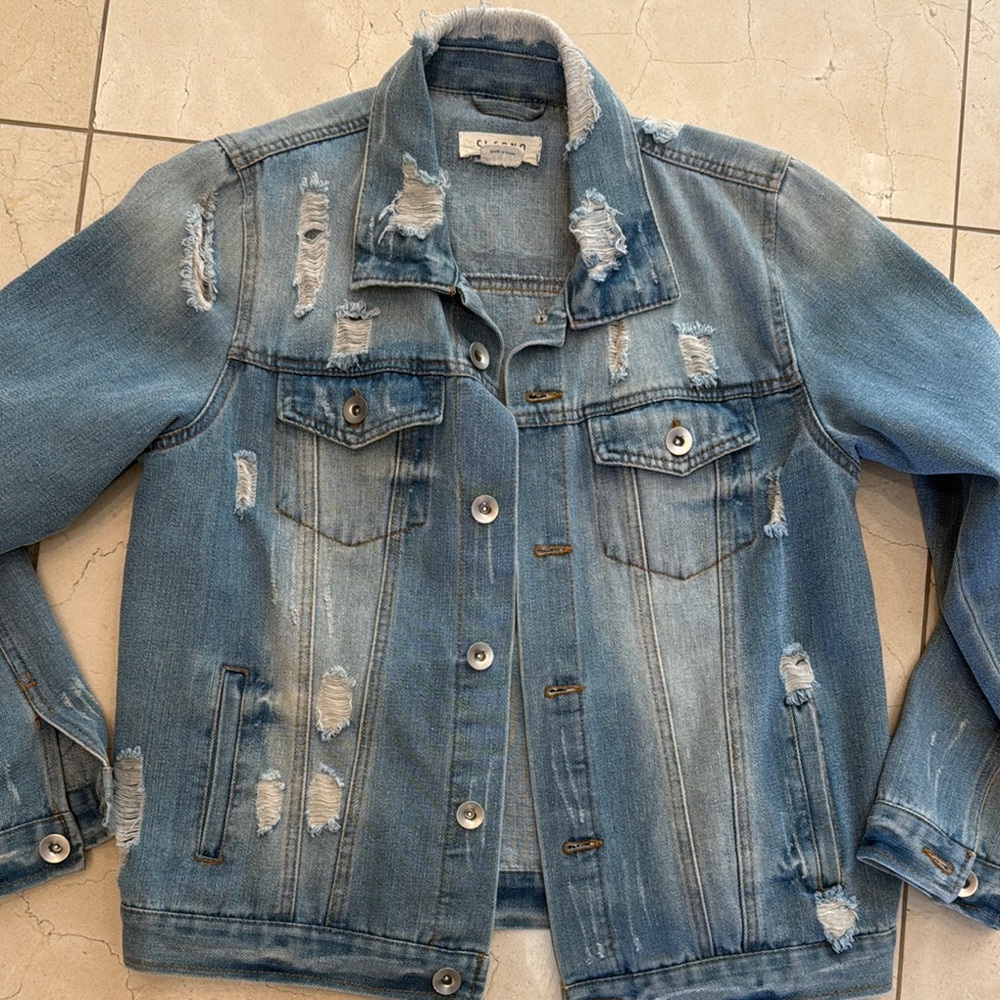 New oversized Classic Distressed Denim Jacket